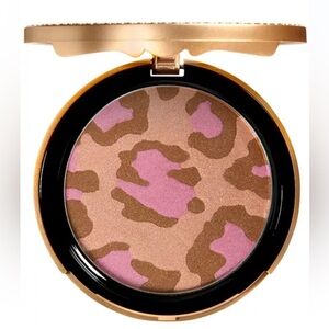Too faced Pink Leopard Blushing Bronzer 🐆🌸 New